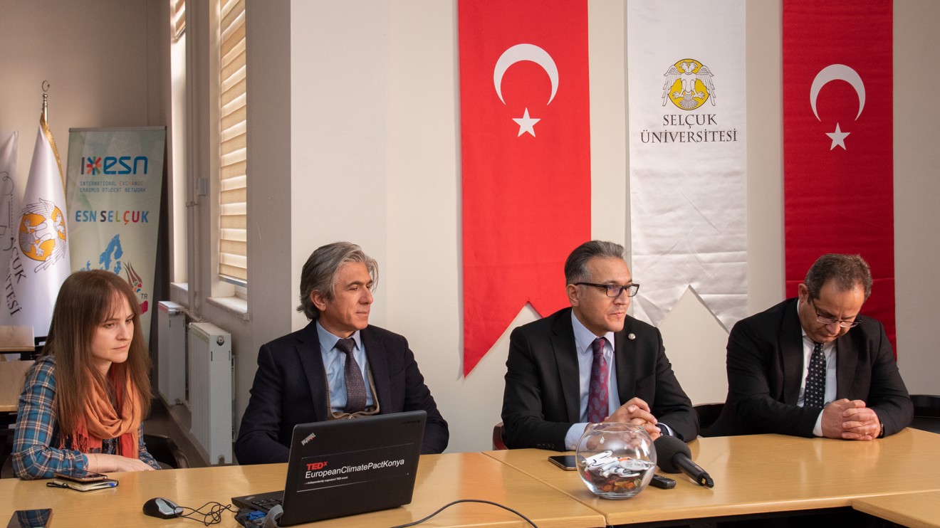 Prof. Dr. Aksoy, Erasmus Koordinatörlüğünü ziyaret etti